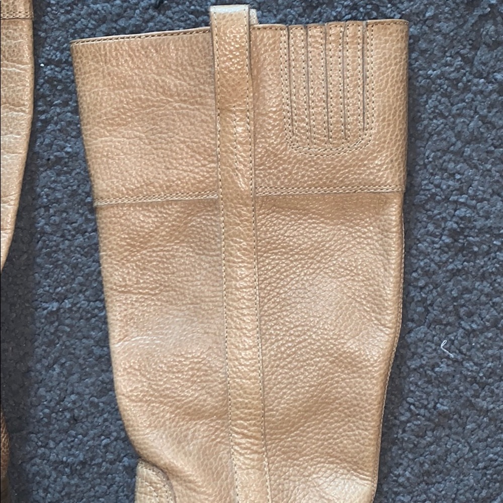 Boots - Picture 2 of 6